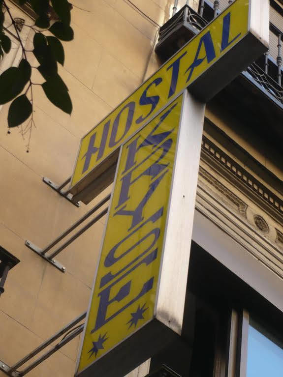 Hostal Fuencarral Kryse Madrid Exteriör bild